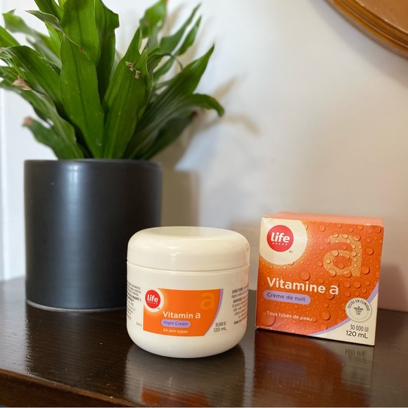 LIFE Vitamin A Night Cream (x2) overnight face skin moisturizer mask wrinkle NEW - Picture 9 of 9